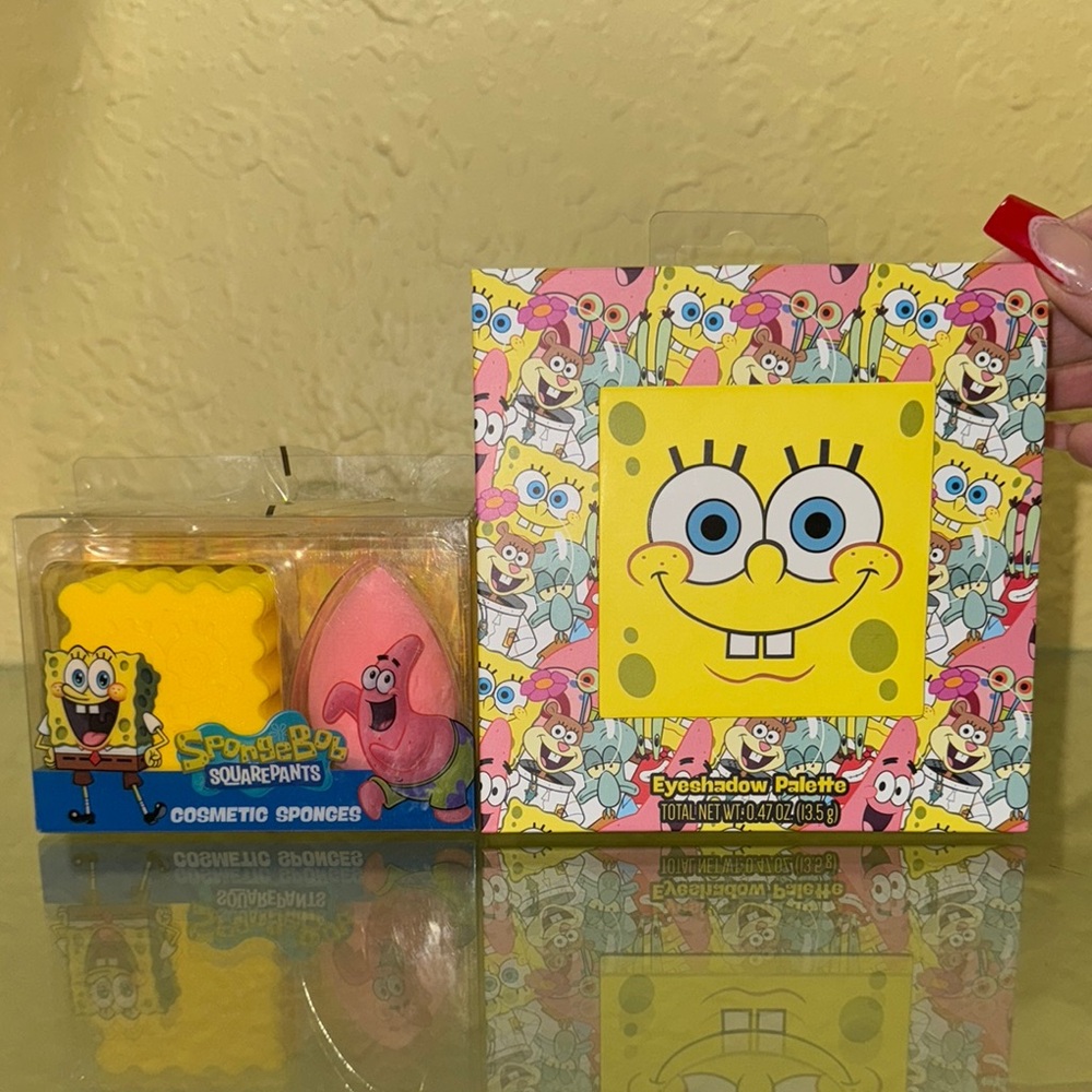 SpongeBob SquarePants Eyeshadow Palette and Cosmetic Sponges